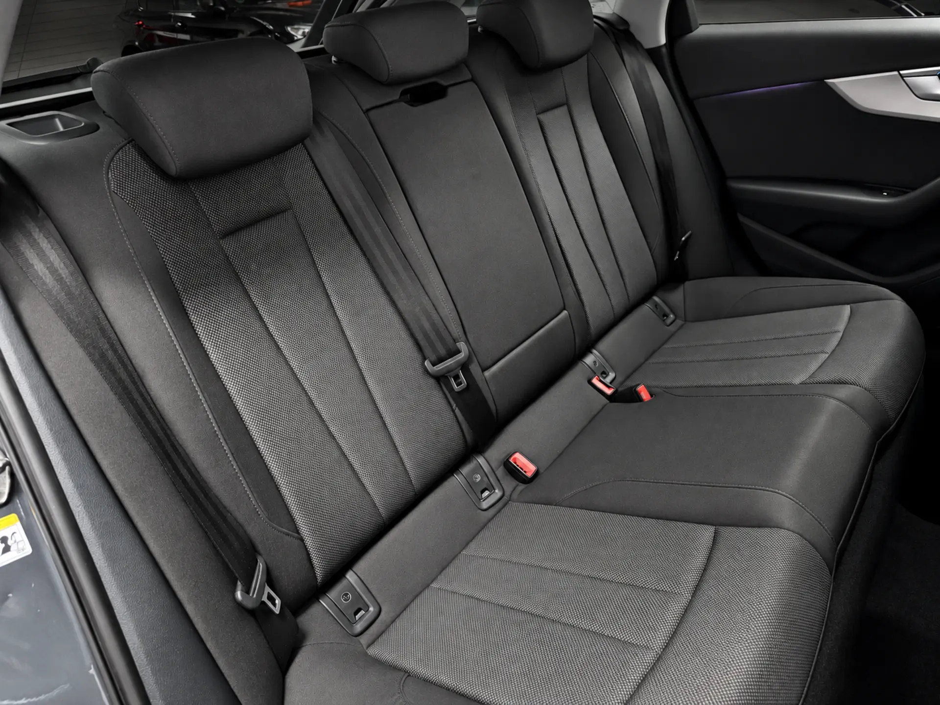 Audi A4 Allroad quattro 40 S