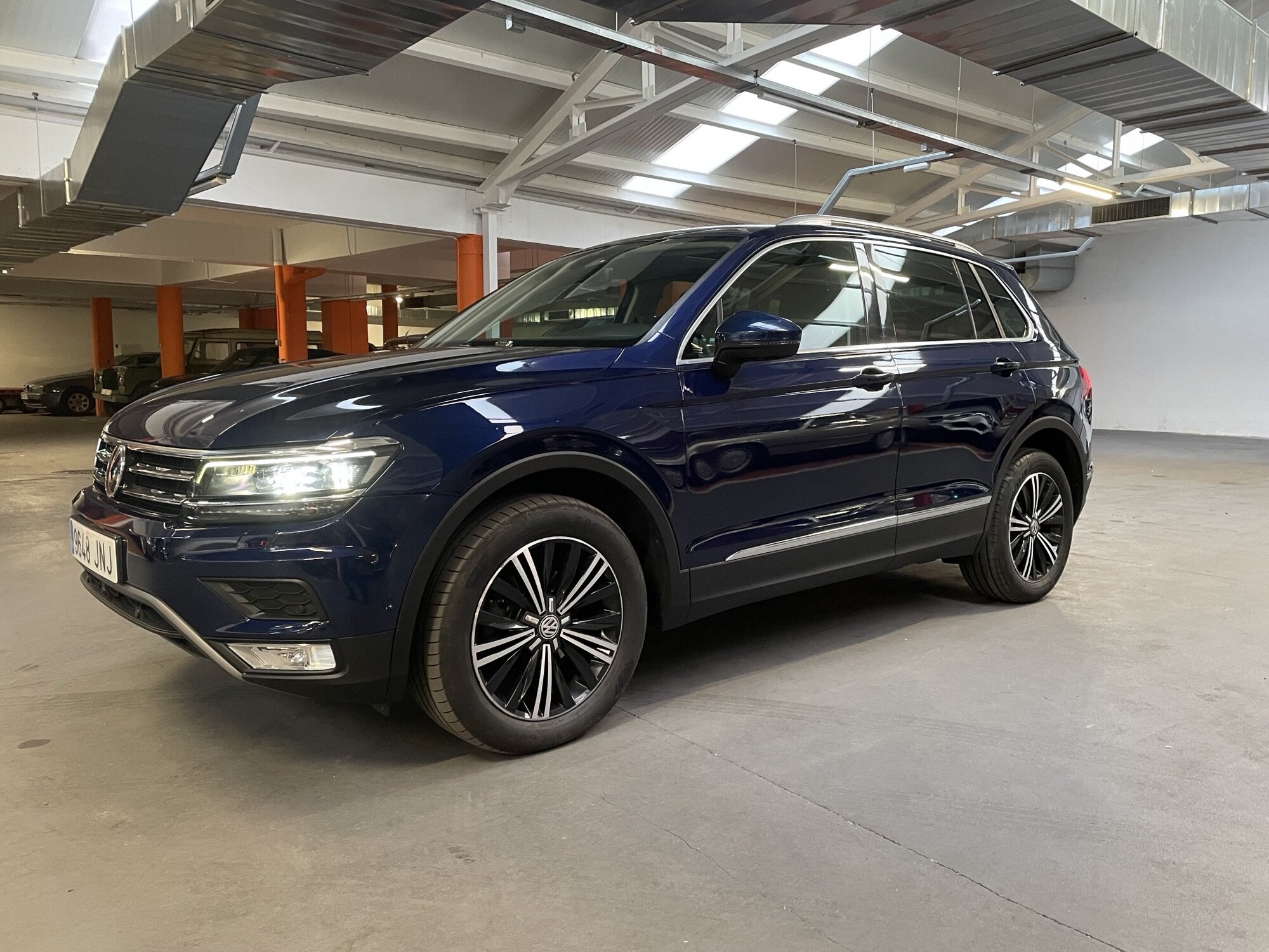 Volkswagen Tiguan 2.0 TDi 4motion Sport, photo 01