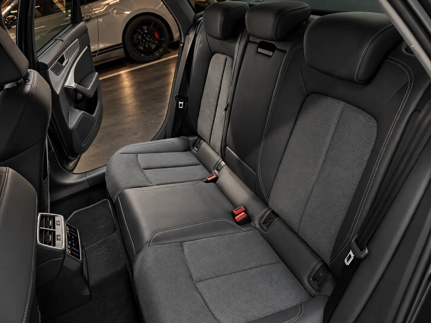 Audi S6 · foto 23