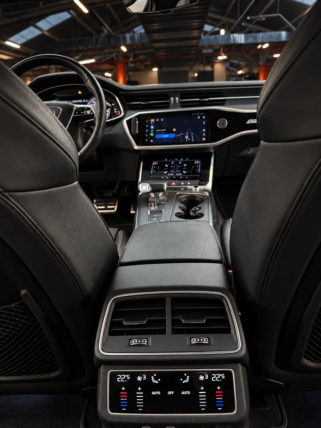 Audi S6 · foto 24